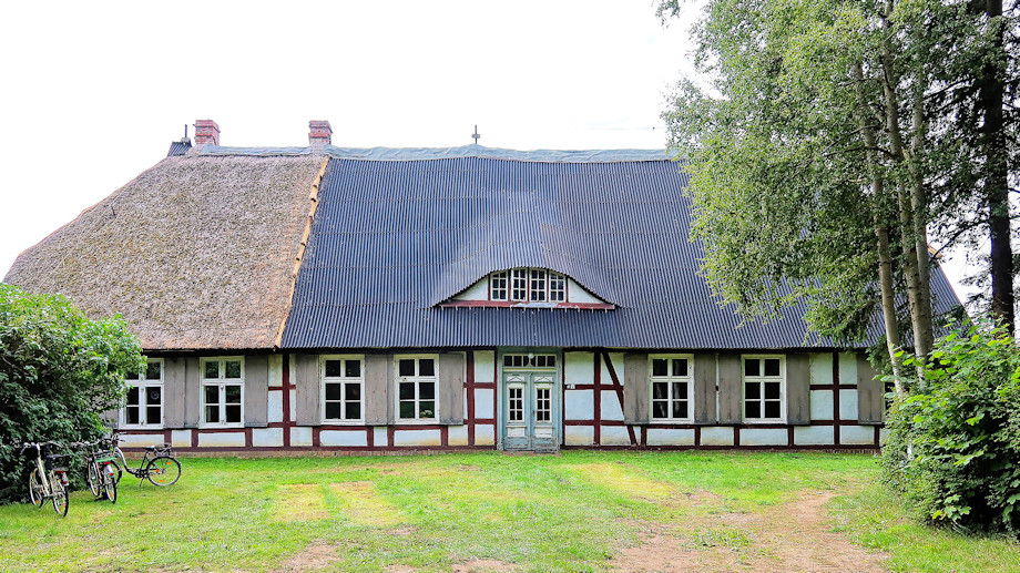 Pfarrhaus im August 2025