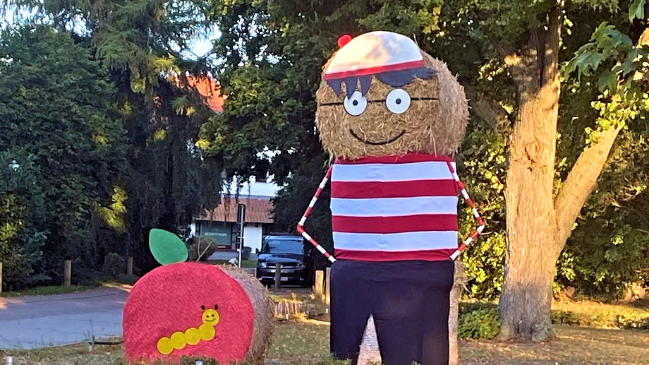 strohpuppe 2024